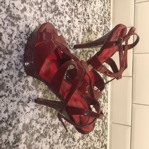 Red penny loves Kenny heels